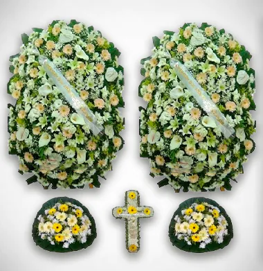 Jogo de sala luxo com flores brancas e amarelas